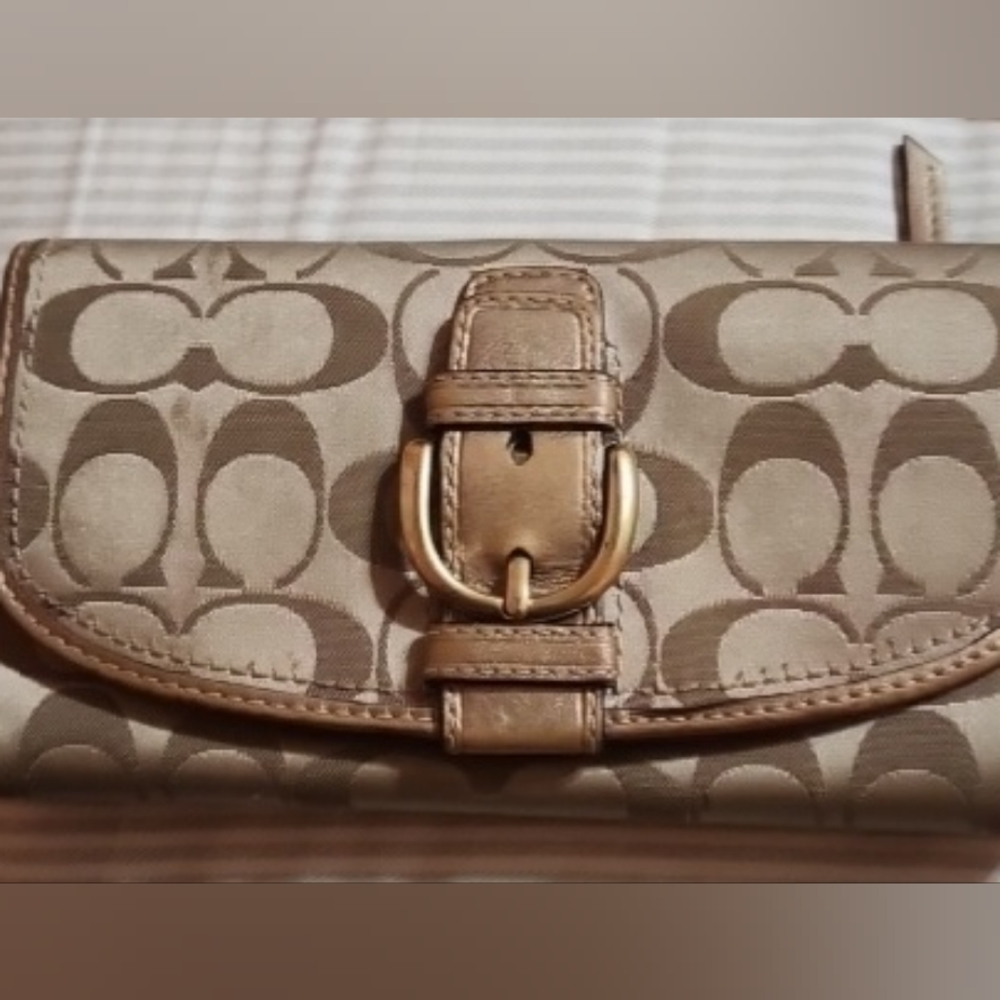 Coach Khaki Gold Signature Leather Checkbook Wallet Buckle Jacquard